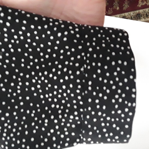 JULES & LEOPOLD Black V-Blouse - Size XL. - Picture 3 of 4